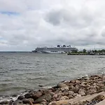 Sea-view Newly Furnished In Tallinn