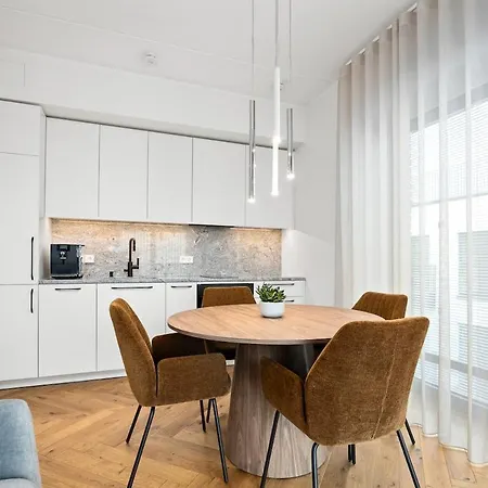 דירה Sea-view Newly Furnished In טאלין