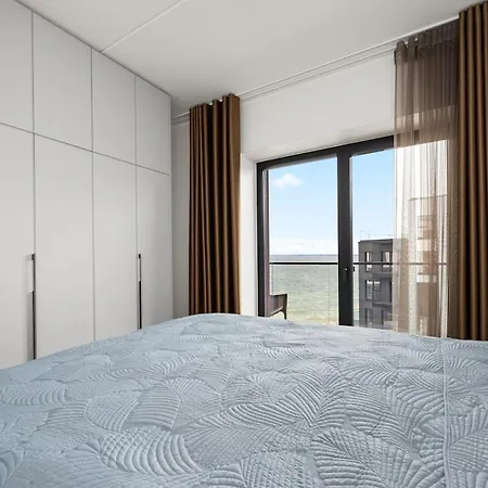 Sea-view Newly Furnished In Апартаменти