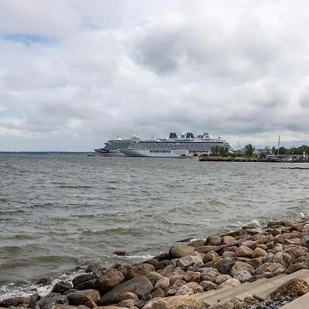 Sea-view Newly Furnished In Tallinn